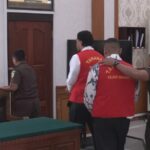 Um tribunal de Denpasar considerou hoje os australianos Paea I Middlemore Tupou e Mevlut Coskun culpados de homicídio premeditado, tentativa de homicídio premeditado e posse e uso ilegal de armas de fogo.