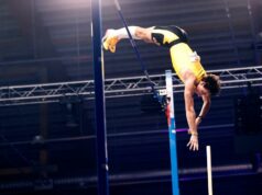 Duplantis quebra recorde mundial de salto com vara pela 15ª vez Duplantis quebra recorde mundial de salto com vara pela 15ª vez