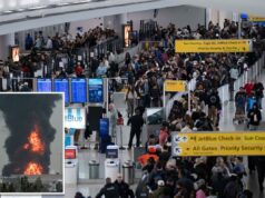 EUA emitem alerta de segurança mundial pedindo cautela, já que grupos ligados ao Irã podem ter como alvo os interesses americanos Aeronave Airbus A350 da Emirates pousando em Dubai enquanto uma nuvem de fumaça sobe de um incêndio.