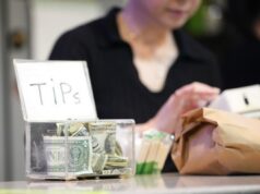EUA emitem conselhos a milhões de pessoas sobre como reivindicar deduções “sem impostos sobre gorjetas” EUA emitem conselhos a milhões de pessoas sobre como reivindicar deduções “sem impostos sobre gorjetas”
