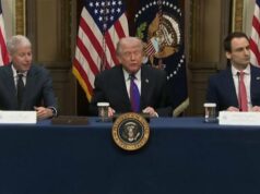 EUA usam torpedo para afundar navio de guerra iraniano na costa do Sri Lanka EUA usam torpedo para afundar navio de guerra iraniano na costa do Sri Lanka