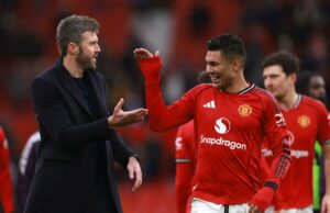 ‘Ele é um especialista’: Por que Casemiro acredita que Michael Carrick é uma resposta ‘ao estilo Ancelotti’ à busca de treinador do Man Utd – opinião 'Ele é um especialista': Por que Casemiro acredita que Michael Carrick é uma resposta 'ao estilo Ancelotti' à busca de treinador do Man Utd - opinião