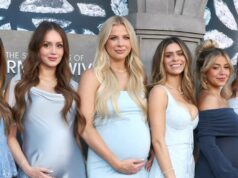 Elenco de ‘Esposas Mórmons’ levantou preocupações sobre Taylor na reunião da Disney: relatório Mormon-Wives-Cast-Livid-With-Taylor-Over-Production-Pause-feature-178781_0987R