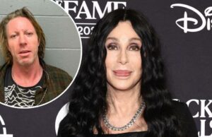 Elijah Blue Allman, filho de Cher, acusado de roubo na segunda prisão em 3 dias Elijah Blue Allman, filho de Cher, acusado de roubo na segunda prisão em 3 dias