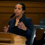 Em SF, prisões impressionantes, mas um roteiro familiar