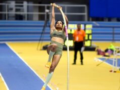 Em busca do refinamento técnico, Baranica Elangovan quebra recorde nacional do salto com vara Em busca do refinamento técnico, Baranica Elangovan quebra recorde nacional do salto com vara