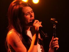 Em uma estreia emocionante como atração principal dos EUA no Troubadour, Sienna Spiro mostra por que está prestes a se tornar a próxima super-heroína pop vocal do mundo: crítica do concerto Em uma estreia emocionante como atração principal dos EUA no Troubadour, Sienna Spiro mostra por que está prestes a se tornar a próxima super-heroína pop vocal do mundo: crítica do concerto