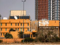 Embaixada dos EUA em Bagdá atingida por ataque com mísseis A Embaixada dos EUA em Bagdá, Iraque, em 8 de março de 2026.