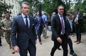 Emil Michael, agora um alto funcionário do Pentágono, diz que nunca perdoará os investidores do Uber que destituíram ele e Kalanick Emil Michael, agora um alto funcionário do Pentágono, diz que nunca perdoará os investidores do Uber que destituíram ele e Kalanick