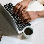 Este pacote da Microsoft de US $ 50 faz seu computador antigo parecer novo