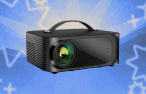 Este projetor inteligente 4K tem 50% de desconto na grande promoção de primavera da Amazon Este projetor inteligente 4K tem 50% de desconto na grande promoção de primavera da Amazon