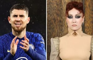 Estrela do futebol diz que Chappell Roan acusou filha de 11 anos de assédio O astro do futebol Jorginho diz que Chappell Roan acusou sua filha de 11 anos de assédio