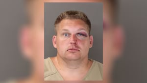 Ex-jogador de futebol americano do estado de Ohio aprende punição pelo acidente que matou jovem de 24 anos Download app from appStore