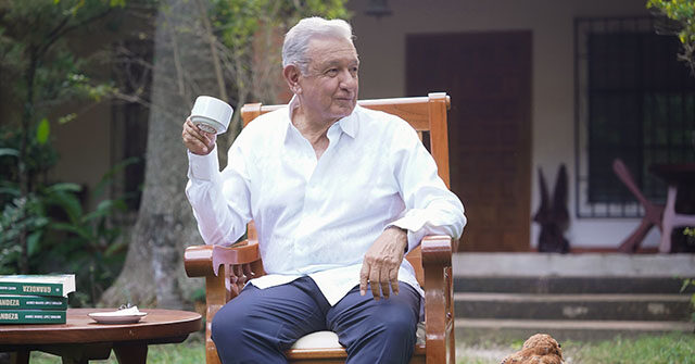 Ex-presidente esquerdista mexicano AMLO sai da aposentadoria para pedir ajuda Ex-presidente esquerdista mexicano AMLO sai da aposentadoria para pedir ajuda a Cuba