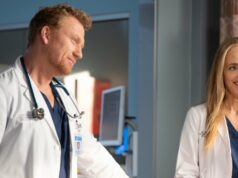 Ex-showrunner de ‘Grey’s Anatomy’ fala sobre as saídas de Kim Raver e Kevin McKidd Fãs de Grey's Anatomy questionam erro de continuidade com Addison de Kate Walsh