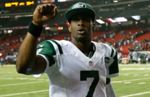 Examinando os melhores – e piores – momentos da primeira passagem de Geno Smith pelos Jets Geno Smith levanta o punho depois de liderar os Jets na vitória sobre os Falcons em 2013, sua temporada de estreia.