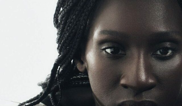 Eye Haïdara é o anfitrião das cerimônias de abertura e encerramento do Festival de Cinema de Cannes
