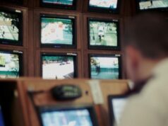 FBI e DIA estão comprando dados de localização de cidadãos dos EUA de corretores de dados FBI e DIA confirmam que estão comprando dados de localização de cidadãos dos EUA de corretores de dados | Foto de uma sala de vigilância CCTV
