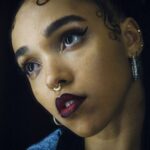 FKA twigs processa ex-namorado Shia LaBeouf por NDA 'ilegal'