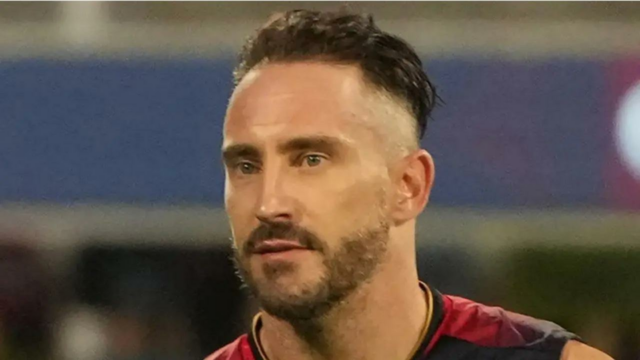 Faf du Plessis sente que ESTE jogador estará sob enorme Faf du Plessis sente que ESTE jogador estará sob enorme pressão antes da temporada