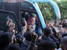 Famílias de Gaza se reúnem anos depois de bebês terem sido evacuados em meio à guerra de Israel Famílias de Gaza se reúnem anos depois de bebês terem sido evacuados em meio à guerra de Israel