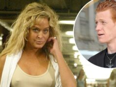 Farrah Fawcett ficaria orgulhosa do progresso do filho Redmond, afirma o conservador Farrah Fawcett ficaria orgulhosa do progresso do filho Redmond, afirma o conservador