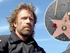 Fãs de Chuck Norris deixam flores em sua estrela na Calçada da Fama de Hollywood Fãs de Chuck Norris prestam homenagem à estrela da Calçada da Fama de Hollywood após sua morte