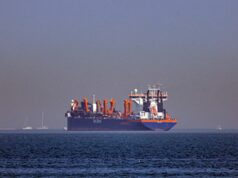 Fechamento do Estreito de Ormuz aumenta temores de aumento dos preços do petróleo Fechamento do Estreito de Ormuz aumenta temores de aumento dos preços do petróleo