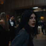 Final de 'Algo muito ruim vai acontecer': quem vive, quem morre e sobre essa maldição