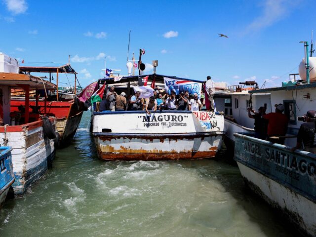 Flotilha de ajuda a Cuba zarpa do México

