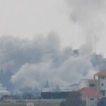 Forças Houthi entram na guerra no Oriente Médio enquanto o conflito entra no segundo mês