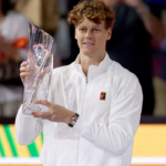 Formidable Sinner enfrenta Jiri Lehecka pela segunda final do Miami Open