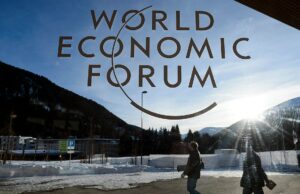 Fórum Econômico Mundial enfrenta novo escrutínio enquanto os laços com Epstein revivem escândalos e críticas do passado Fórum Econômico Mundial enfrenta novo escrutínio enquanto os laços com Epstein revivem escândalos e críticas do passado