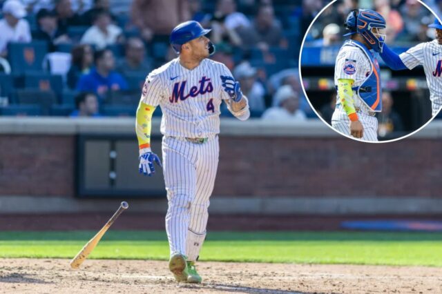 Francisco Alvarez aparece em ambos os lados da bola na O apanhador do New York Mets, Francisco Alvarez (4), acerta um home run solo durante a sexta entrada no dia de abertura no Citi Field, quinta-feira, 26 de março de 2026, em Queens, NY.