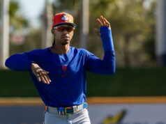 Francisco Lindor ‘ainda otimista’ sobre seu status no Dia de Abertura do Mets enquanto espera por uma etapa importante de recuperação Francisco Lindor 'ainda otimista' sobre seu status no Dia de Abertura do Mets enquanto espera por uma etapa importante de recuperação