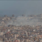Fumaça sobe nos subúrbios ao sul de Beirute