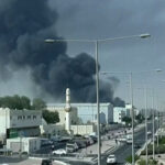 Fumaça sobe sobre Doha, capital do Catar, após mísseis iranianos serem derrubados