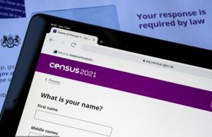 Funcionários públicos recuam nos planos de questionar as pessoas se elas são transexuais no próximo censo Funcionários públicos recuaram nas questões de identidade de gênero no próximo censo após confusão em 2021