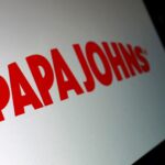 Fundo apoiado pelo Catar oferece US$ 1,5 bilhão para gigante de pizzas Papa John's: Relatório