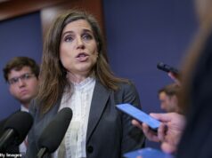 Furiosos republicanos saem do briefing secreto do Irã enquanto a mudança de objetivos provoca pânico A congressista Nancy Mace disse aos repórteres que foi 'enganada' sobre a guerra depois de sair da reunião na quarta-feira