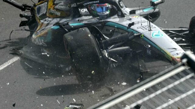 GP da Austrália: Antonelli destrói carro, companheiro de equipe da Mercedes, Russell, é o mais rápido no treino final
