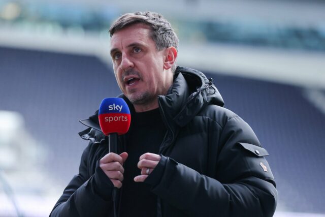 Gary Neville nomeia dois ex-jogadores seniores do Man Utd que realmente ajudaram a 'Classe de 92' em Old Trafford
