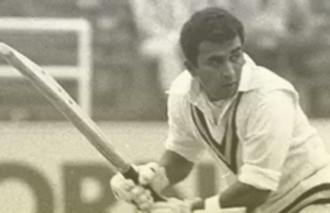 Gavaskar explica por que Jasprit Bumrah deveria lançar dois saldos no powerplay Gavaskar explica por que Jasprit Bumrah deveria lançar dois saldos no powerplay