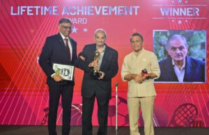 Gavaskar relembra conselhos para mudança de carreira enquanto Nari Contractor ganha o prêmio pelo conjunto de sua obra no Sportstar Aces 2026 lightbox-info