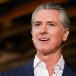 Gavin Newsom reage ao alerta do FBI sobre ataques iranianos na Califórnia