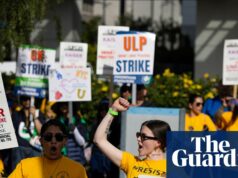 ‘Graças a Deus eles ainda estão vivos’: os terapeutas da Kaiser afirmam que seu novo sistema de triagem coloca os pacientes em maior risco ao atrasar seu atendimento 'Graças a Deus eles ainda estão vivos': os terapeutas da Kaiser afirmam que seu novo sistema de triagem coloca os pacientes em maior risco ao atrasar seu atendimento