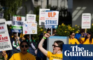 ‘Graças a Deus eles ainda estão vivos’: os terapeutas da Kaiser afirmam que seu novo sistema de triagem coloca os pacientes em maior risco ao atrasar seu atendimento 'Graças a Deus eles ainda estão vivos': os terapeutas da Kaiser afirmam que seu novo sistema de triagem coloca os pacientes em maior risco ao atrasar seu atendimento