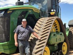 Graingrower olha para o novo equipamento de lavoura da John Deere: ‘É uma ferramenta versátil’ Graingrower olha para o novo equipamento de lavoura da John Deere: 'É uma ferramenta versátil'