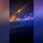 Grande incêndio no porto do Bahrein, sede da Quinta Frota da Marinha dos EUA