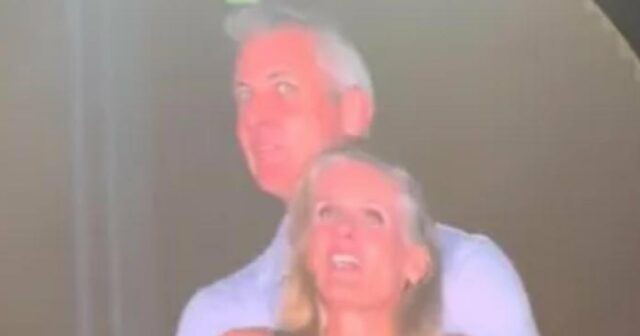 'Grey's Anatomy' lançou sombra no escândalo viral do Coldplay Kiss Todas as estrelas que deixaram Grey's Anatomy Onde estão agora Patrick Dempsey e Kelly McCreary